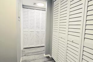 2232 Bahia Vista St, Sarasota, FL 34239 - Photo 30