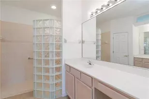 4939 Lakescene Pl, Sarasota, FL 34243 - Photo 24