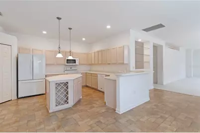 4939 Lakescene Place, Sarasota, FL 34243 - Photo 14