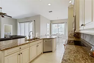 343 Londonderry Dr, Sarasota, FL 34240 - Photo 18