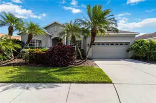343 Londonderry Dr, Sarasota, FL 34240 - Photo 1