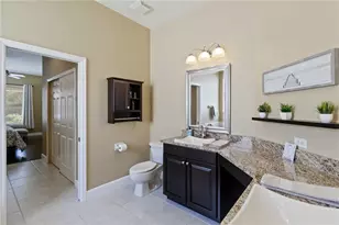 343 Londonderry Dr, Sarasota, FL 34240 - Photo 32