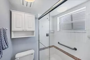 404 Cerromar Cir N, Venice, FL 34293 - Photo 20