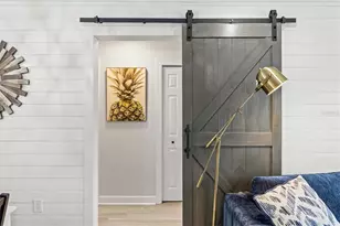 8106 Gulf Dr, Holmes Beach, FL 34217 - Photo 18