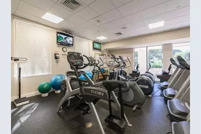 1281 Gulf Of Mexico Drive #704, Longboat Key, FL 34228 - Photo 44