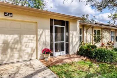 4223 Oakhurst Circle E #3025, Sarasota, FL 34233 - Photo 2