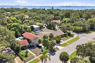 942 Virginia Dr, Sarasota, FL 34234 - Photo 42