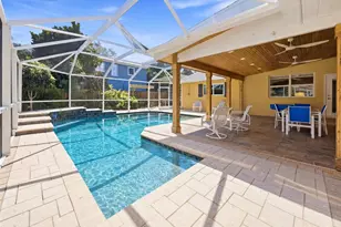 942 Virginia Dr, Sarasota, FL 34234 - Photo 30