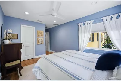 942 Virginia Drive, Sarasota, FL 34234 - Photo 16