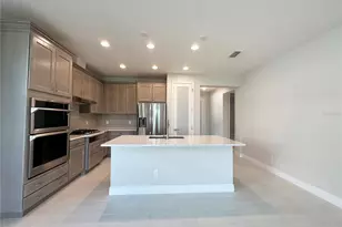 10716 Klee Ave, Bradenton, FL 34212 - Photo 6