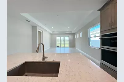 10716 Klee Avenue, Bradenton, FL 34212 - Photo 8