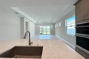 10716 Klee Ave, Bradenton, FL 34212 - Photo 8