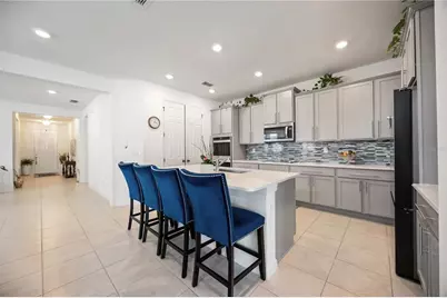 3419 74th Avenue Circle E, Sarasota, FL 34243 - Photo 16