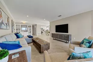 37 Sunset Dr, Sarasota, FL 34236 - Photo 2