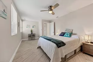 37 Sunset Dr, Sarasota, FL 34236 - Photo 14