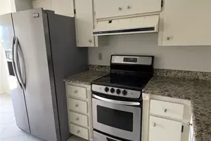 7030 W Country Club Dr N, Sarasota, FL 34243 - Photo 16