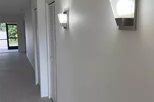 7030 W Country Club Dr N, Sarasota, FL 34243 - Photo 10