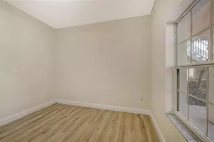 4256 Central Sarasota Pkwy, Sarasota, FL 34238 - Photo 12