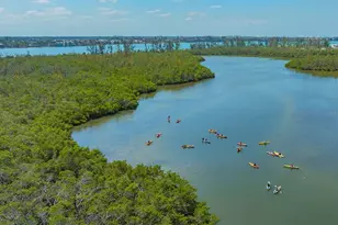 1212 Benjamin Franklin Dr, Sarasota, FL 34236 - Photo 44