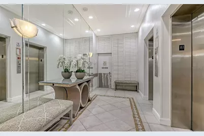 1212 Benjamin Franklin Drive #305, Sarasota, FL 34236 - Photo 4