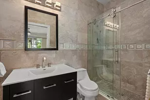 3942 Hamilton Club Cir, Sarasota, FL 34242 - Photo 32