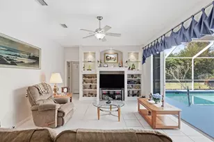 5608 Eastwind Dr, Sarasota, FL 34233 - Photo 8