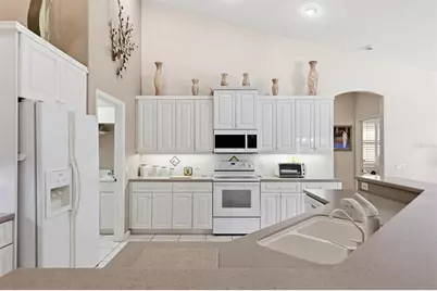 5608 Eastwind Drive, Sarasota, FL 34233 - Photo 12