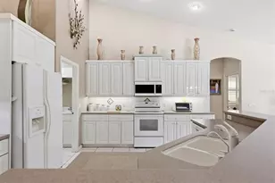 5608 Eastwind Dr, Sarasota, FL 34233 - Photo 12