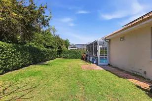 5608 Eastwind Dr, Sarasota, FL 34233 - Photo 34