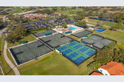 5568 Country Club Way, Sarasota, FL 34243 - Photo 32