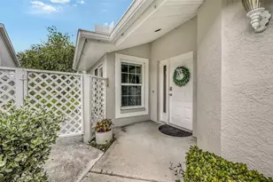 5568 Country Club Way, Sarasota, FL 34243 - Photo 2