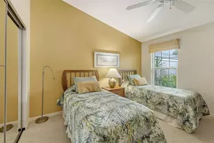 5568 Country Club Way, Sarasota, FL 34243 - Photo 20