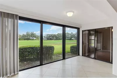 6085 Clubside Drive, Sarasota, FL 34243 - Photo 10