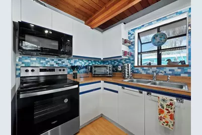 5141 Saint Albans Avenue, Sarasota, FL 34242 - Photo 10