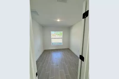 7933 Tropicaire Blvd., North Port, FL 34286 - Photo 6