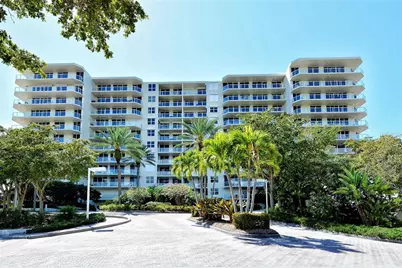 1800 Benjamin Franklin Drive #B207, Sarasota, FL 34236 - Photo 2