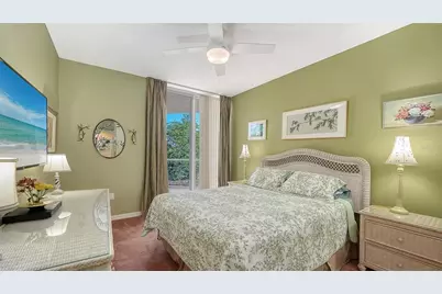 1800 Benjamin Franklin Drive #B207, Sarasota, FL 34236 - Photo 20