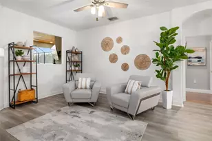 12428 Aster Ave, Bradenton, FL 34212 - Photo 10