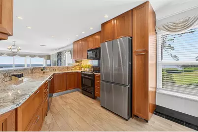 5320 Gulf Of Mexico Drive #101, Longboat Key, FL 34228 - Photo 4