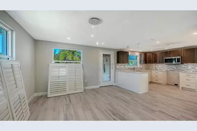 738 El Centro, Longboat Key, FL 34228 - Photo 8