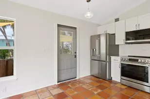 4830 Estrada De Costa, Sarasota, FL 34242 - Photo 44