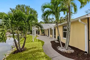 4830 Estrada De Costa, Sarasota, FL 34242 - Photo 56