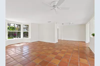 4830 Estrada De Costa, Sarasota, FL 34242 - Photo 14