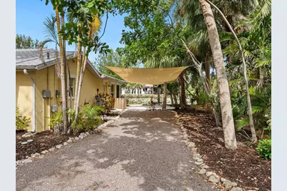 4830 Estrada De Costa, Sarasota, FL 34242 - Photo 38