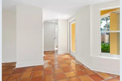 4830 Estrada De Costa, Sarasota, FL 34242 - Photo 8