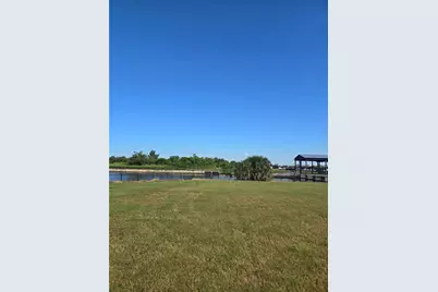 1602 4th Street E, Palmetto, FL 34221 - Photo 2