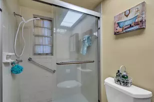 4003 Joyce Dr, Bradenton, FL 34208 - Photo 32