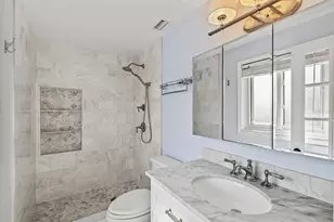 5773 Britannia Dr, Sarasota, FL 34231 - Photo 34