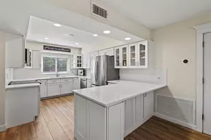 5773 Britannia Dr, Sarasota, FL 34231 - Photo 14