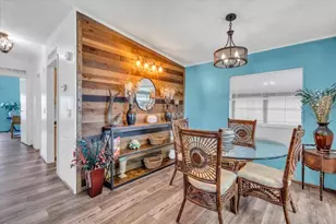 8102 Marie Ln, Ellenton, FL 34222 - Photo 6